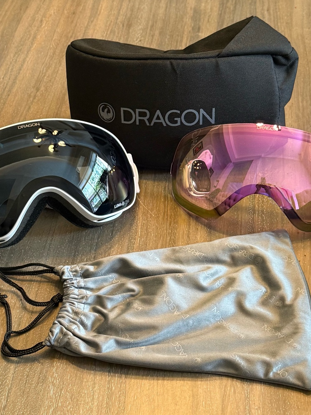 Women's Ski Goggles with Black Frame and Pink Lens